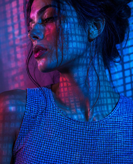 Close-up van glanzende lamé stof met metallic effect